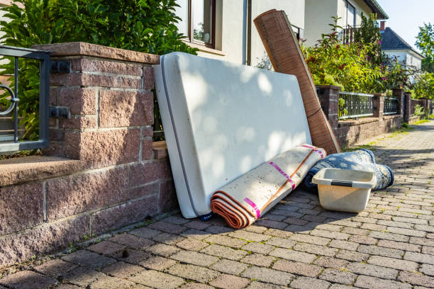 Best Garage Cleanout  in Beloit, WI